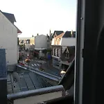 A L'approche De La Konukevi 3*