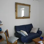 A L'approche De La