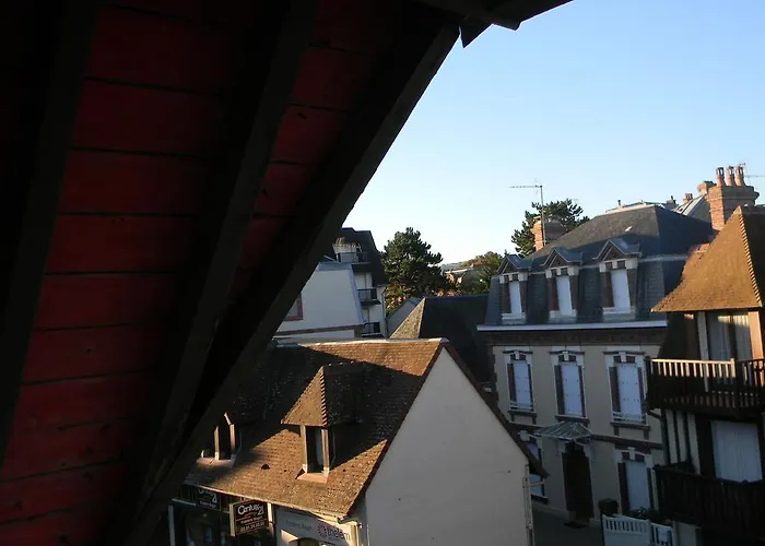 A L'approche De La 3* Houlgate