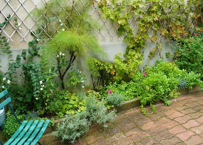 ゲストハウス A L'approche De La 3*